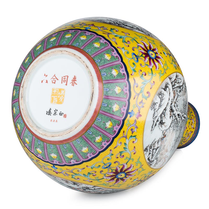 六合同春瓶形似花朵寓意祥和美满